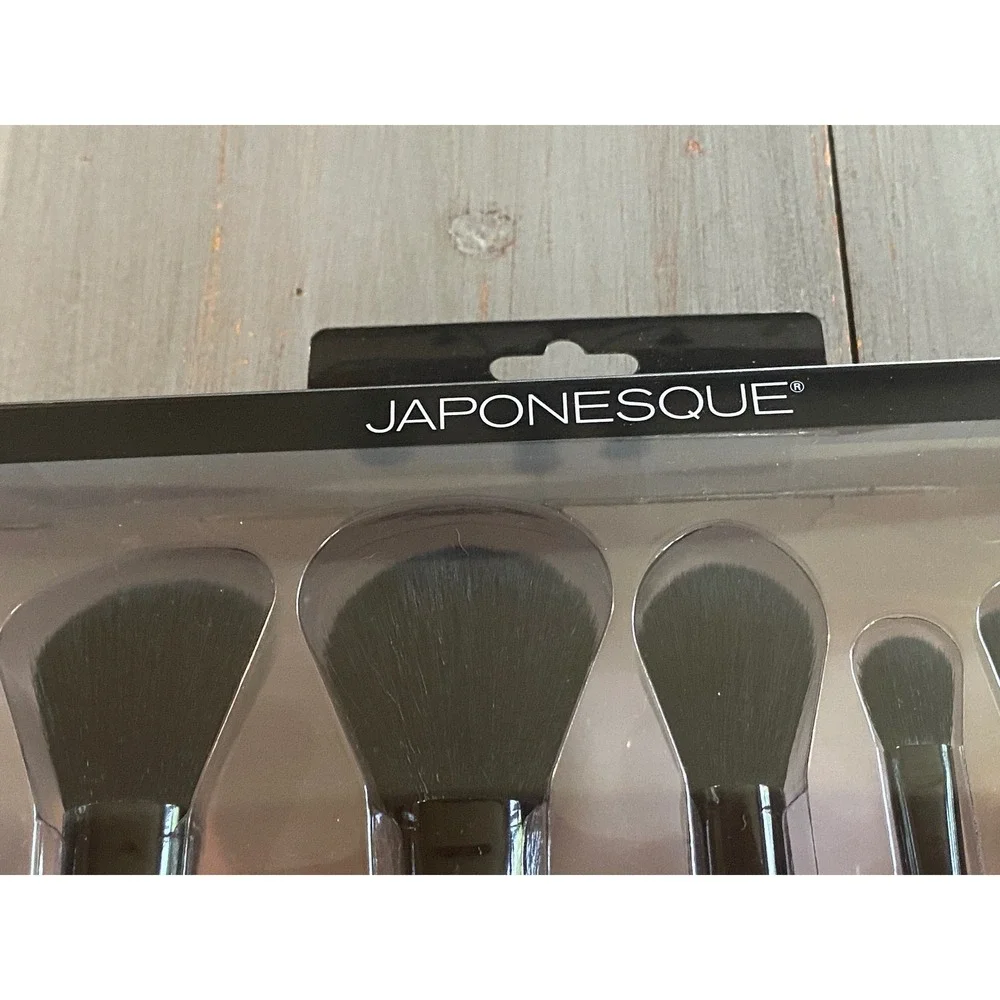 Japonesque Purple Renaissance 11 Piece Makeup Brush and Sponge Kit New